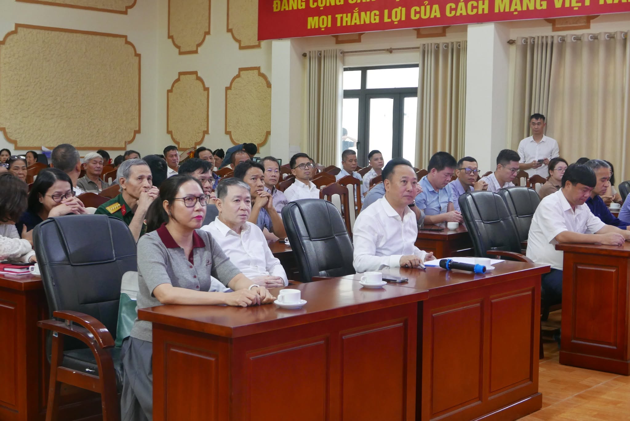 Toàn cảnh Hội Nghị
